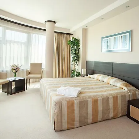 ホテル Rosslyn Park 4*
